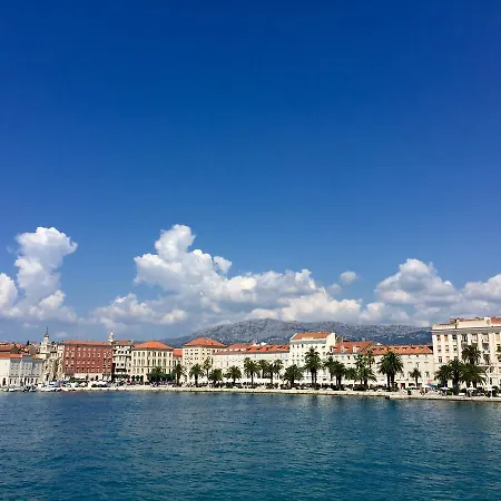 Mediterano - Center